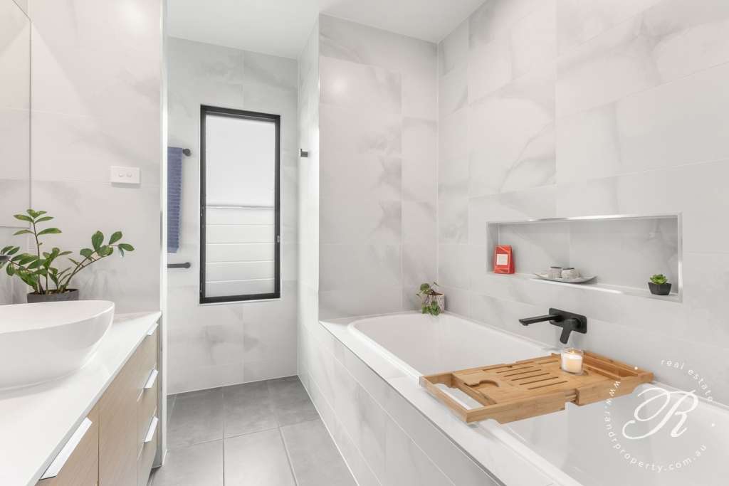 61 Federation Drive, Medowie, NSW 2318 AUS