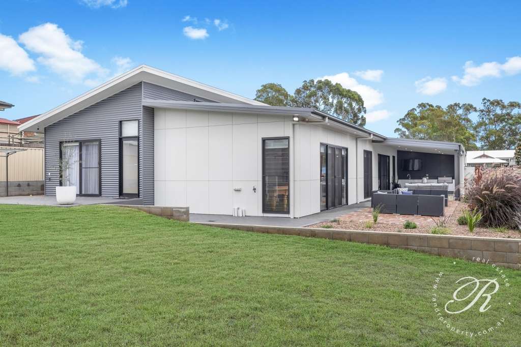 61 Federation Drive, Medowie, NSW 2318 AUS