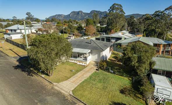 3 Northgate Street, Gloucester, NSW 2422 AUS