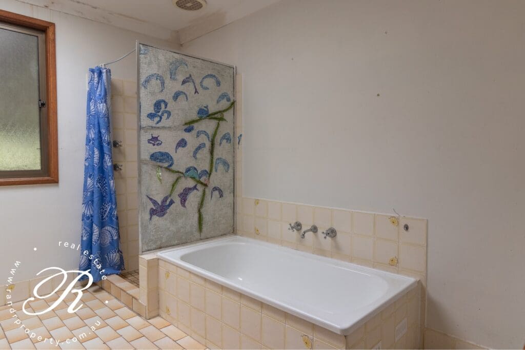 24 Crown Close, Tarbuck Bay, NSW 2428 AUS