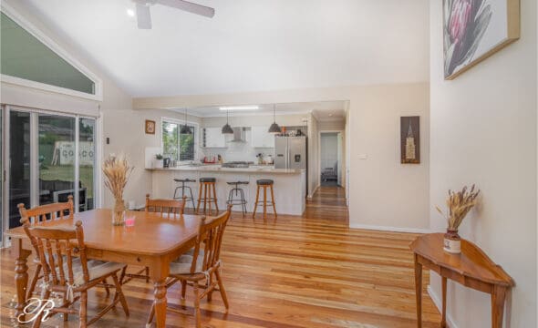 18 Wye Street, Stroud, NSW 2425 AUS