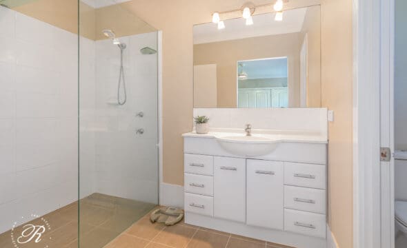 18 Wye Street, Stroud, NSW 2425 AUS