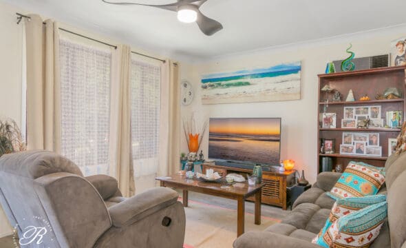 24 Bindowan Crescent, Maryland, NSW 2287 AUS