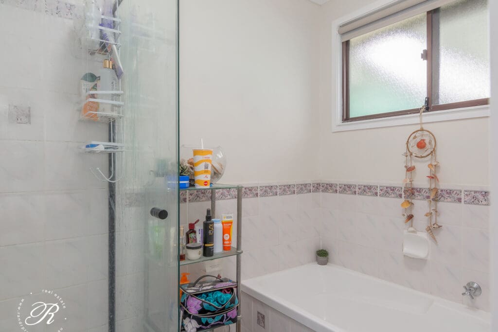 24 Bindowan Crescent, Maryland, NSW 2287 AUS