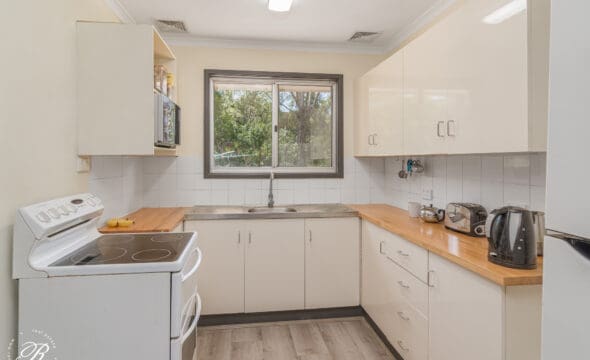 10 Comadore Close, Raymond Terrace, NSW 2324 AUS