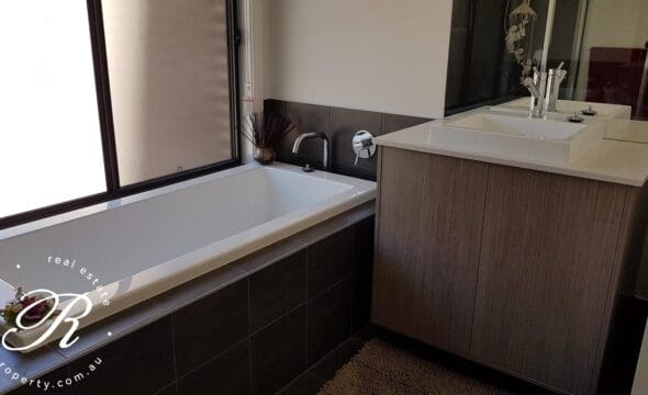 9 Yallambee Street, Coomba Park, NSW 2428 AUS