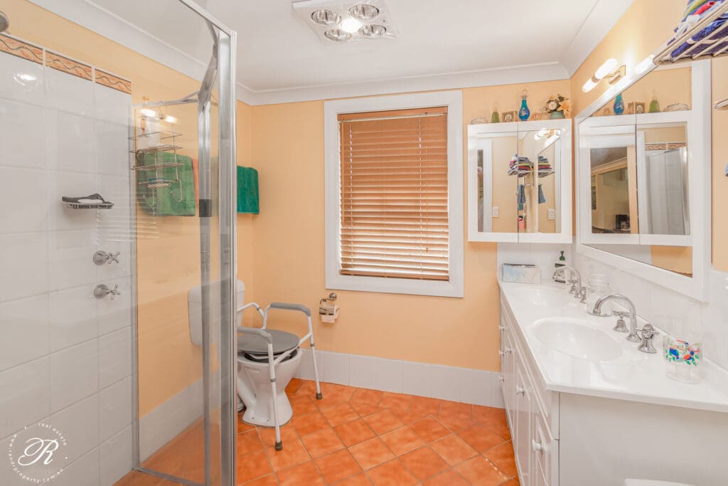 Stroud, NSW 2425 AUS