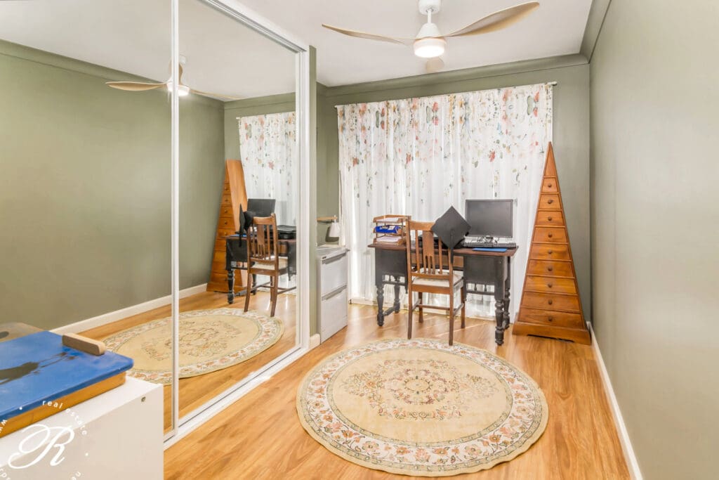 Stroud, NSW 2425 AUS