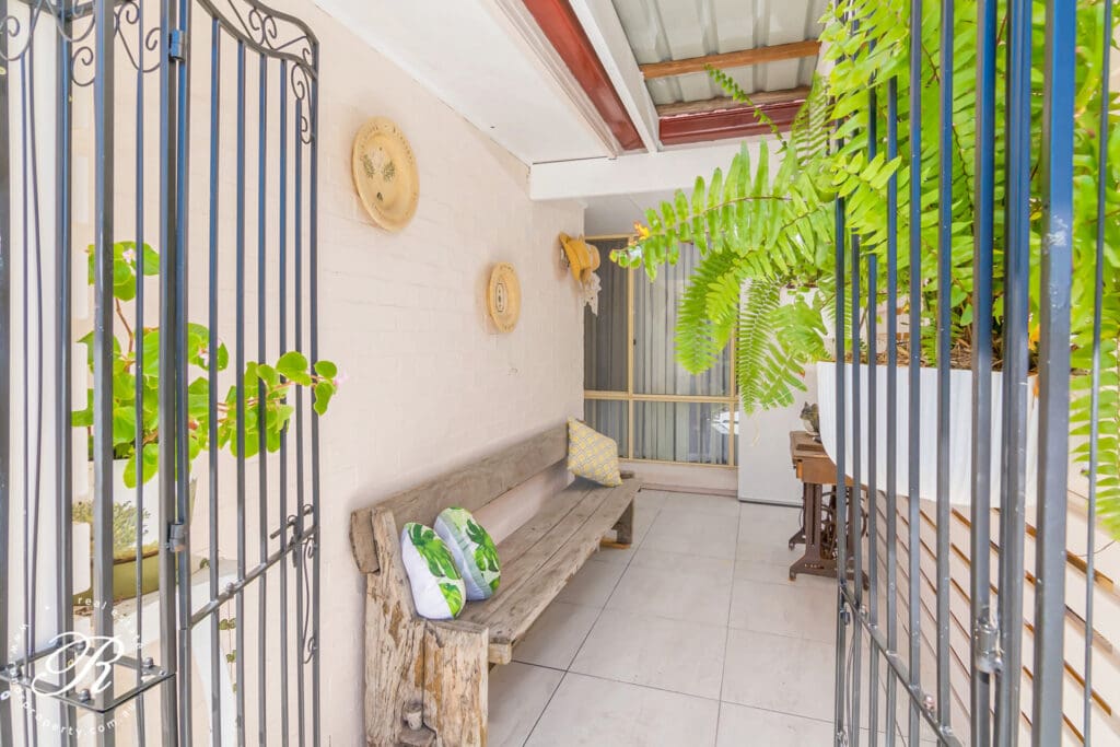 Stroud, NSW 2425 AUS