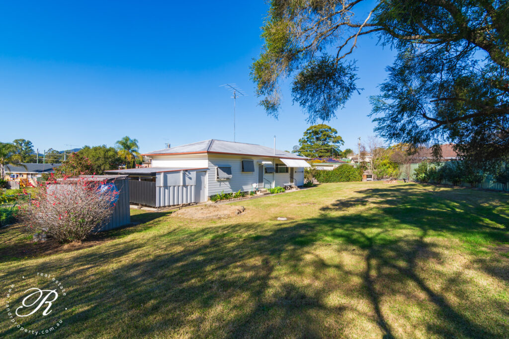 2 Cedar Crescent, Gloucester, NSW 2422 AUS