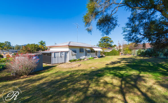2 Cedar Crescent, Gloucester, NSW 2422 AUS