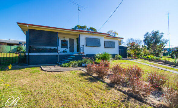 2 Cedar Crescent, Gloucester, NSW 2422 AUS