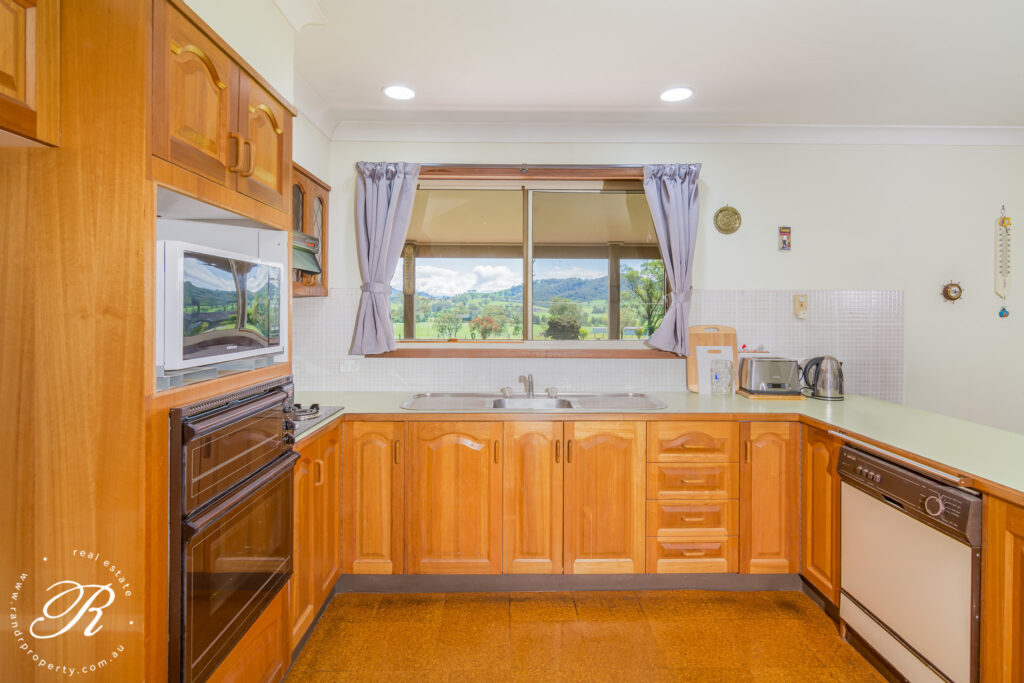 8 Collaroy Avenue, Barrington, NSW 2422 AUS