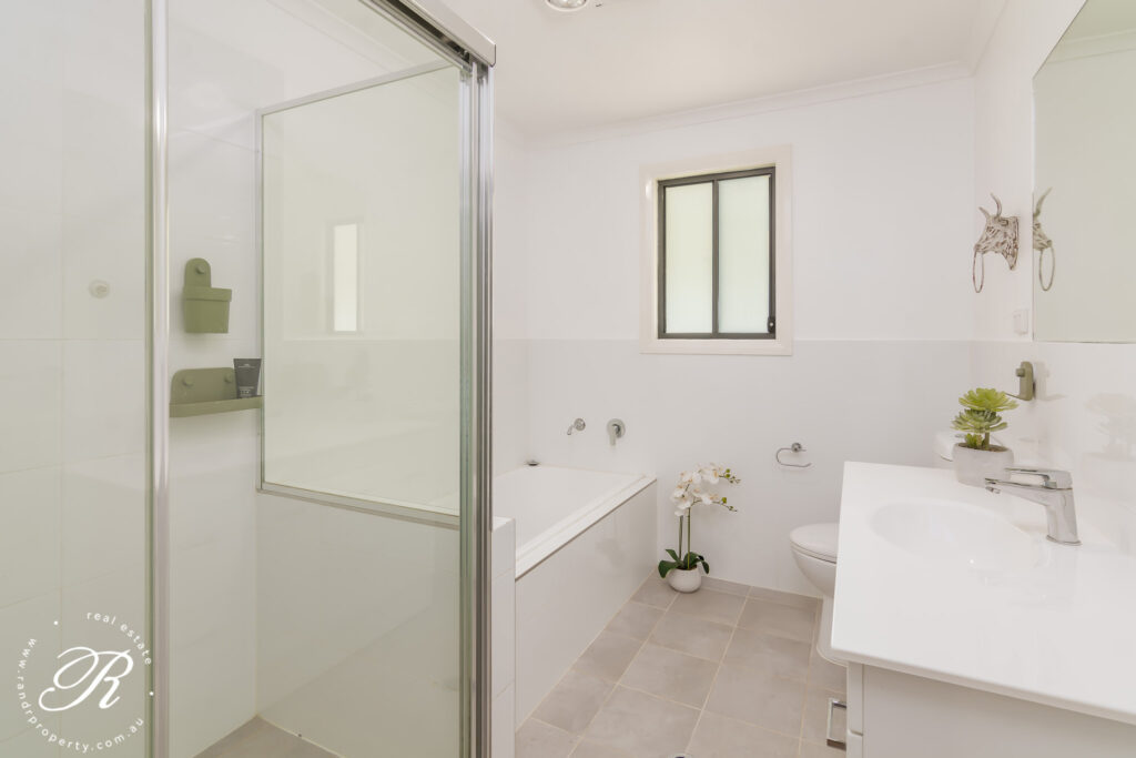 72 Suncrest Close, Bulahdelah, NSW 2423 AUS