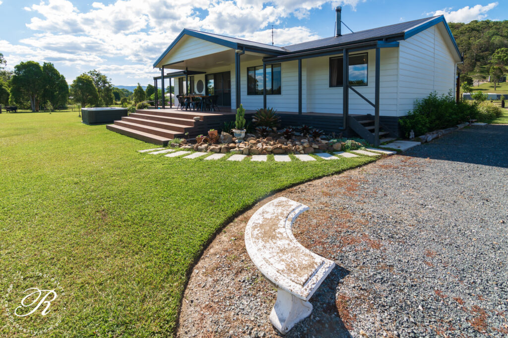 72 Suncrest Close, Bulahdelah, NSW 2423 AUS