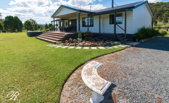 72 Suncrest Close, Bulahdelah, NSW 2423 AUS