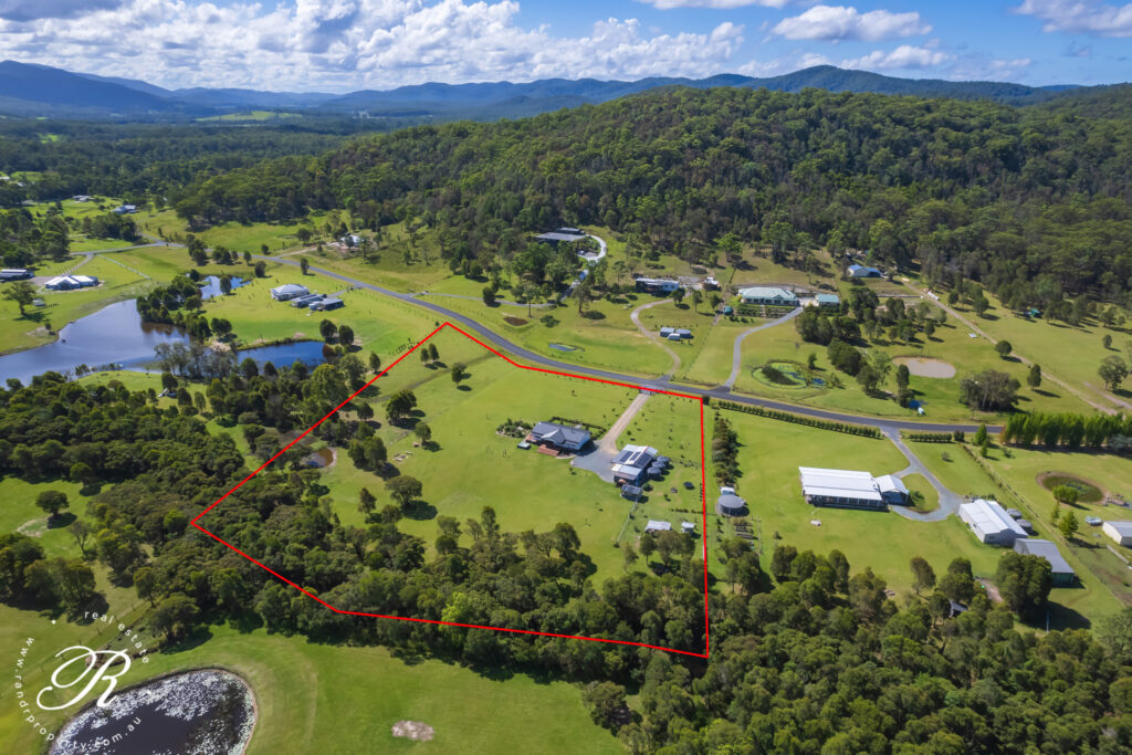 72 Suncrest Close, Bulahdelah, NSW 2423 AUS