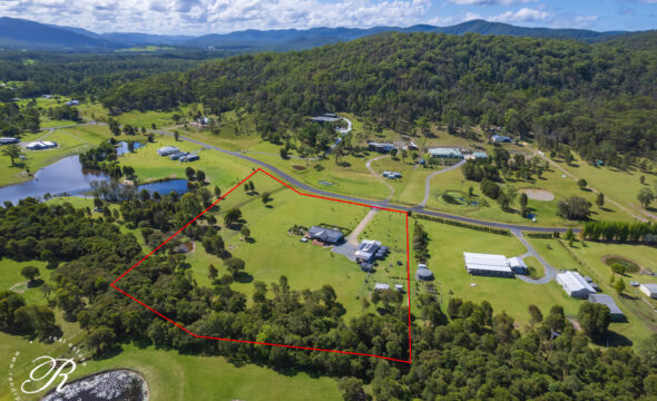 72 Suncrest Close, Bulahdelah, NSW 2423 AUS