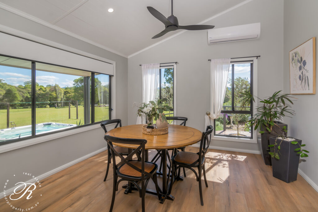 72 Suncrest Close, Bulahdelah, NSW 2423 AUS