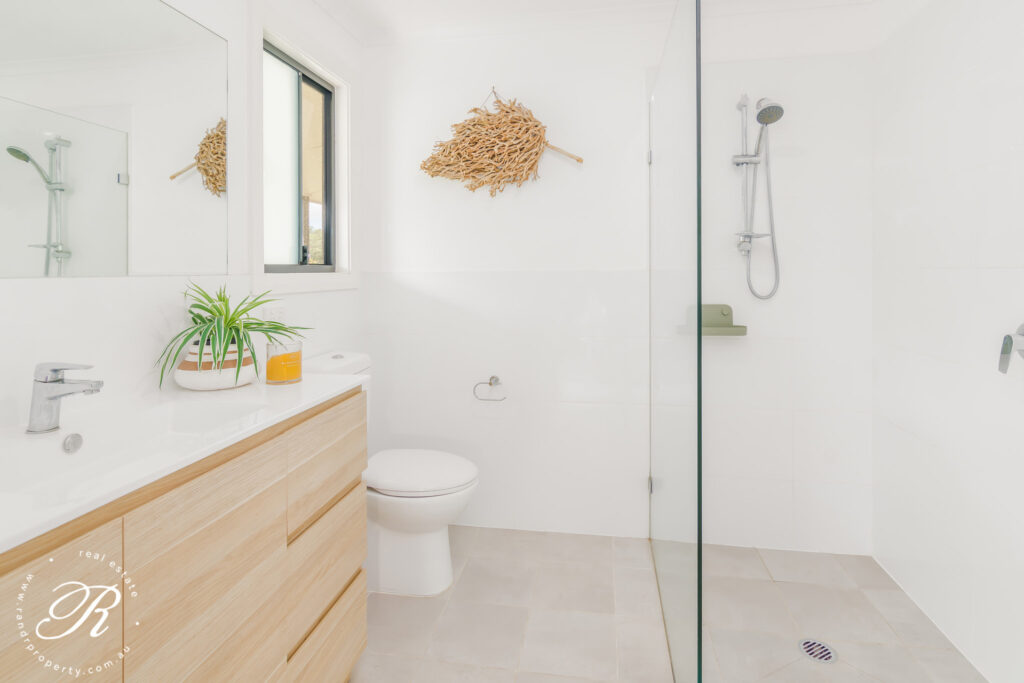 72 Suncrest Close, Bulahdelah, NSW 2423 AUS