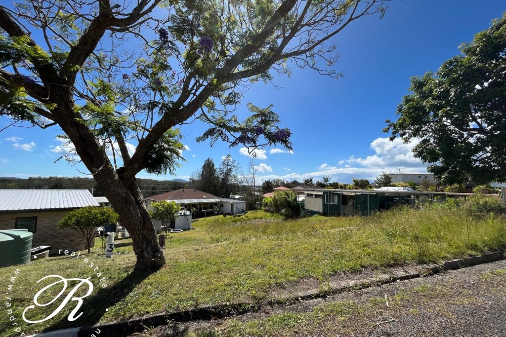 5 Illawarra Crescent, Coomba Park, NSW 2428 AUS