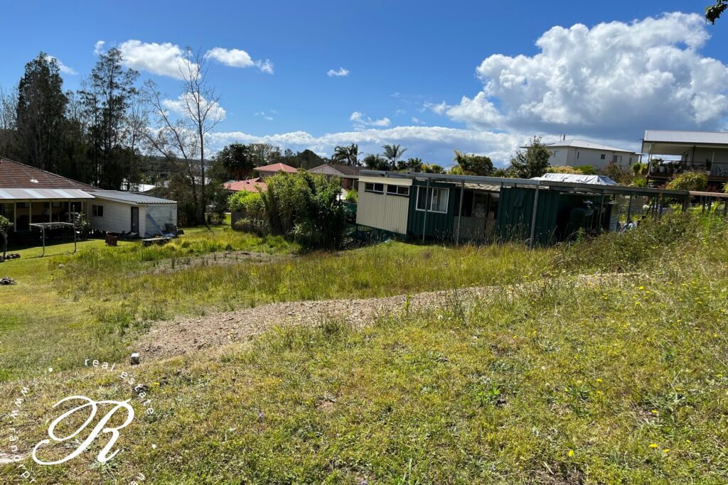 5 Illawarra Crescent, Coomba Park, NSW 2428 AUS