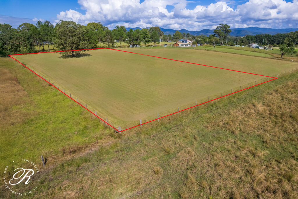 10 13 William Street, Gloucester, NSW 2422 AUS