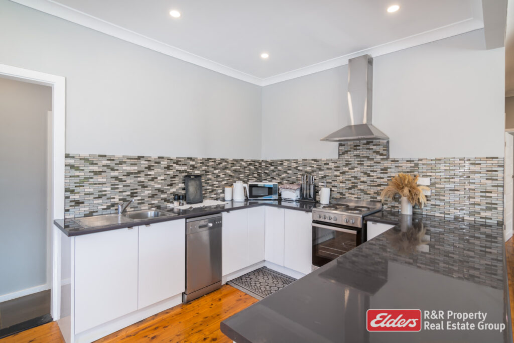 30 Alma Street, RAYMOND TERRACE, NSW 2324 AUS