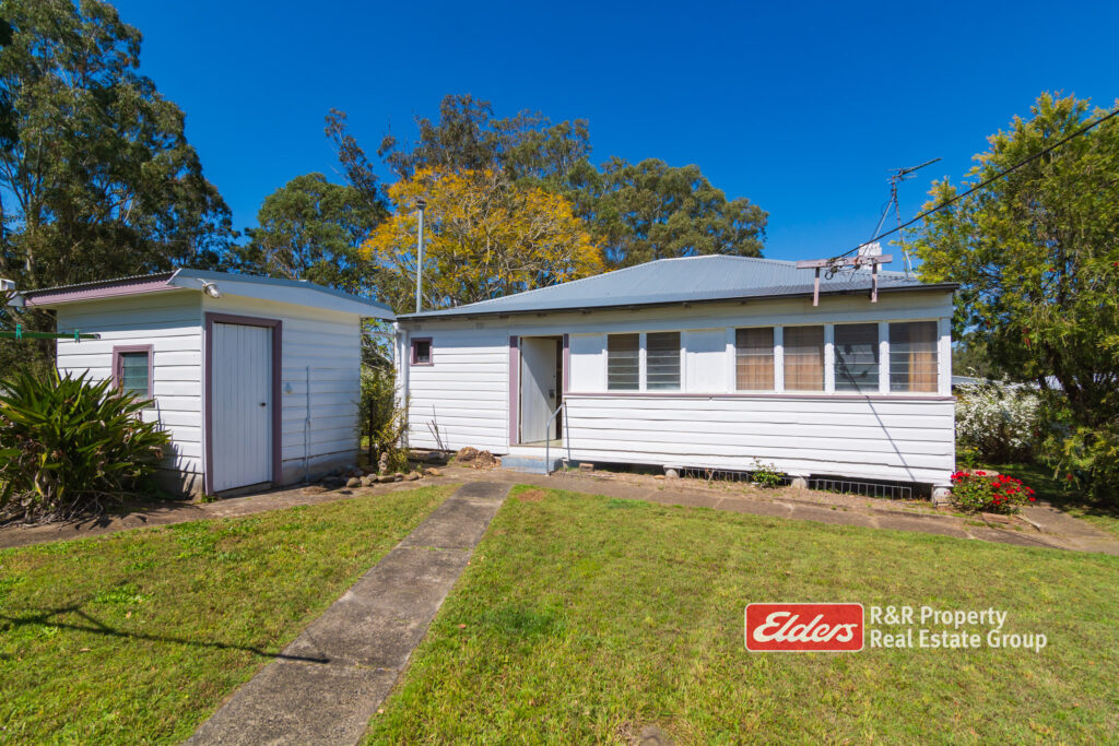 8 Oak Street, GLOUCESTER, NSW 2422 AUS