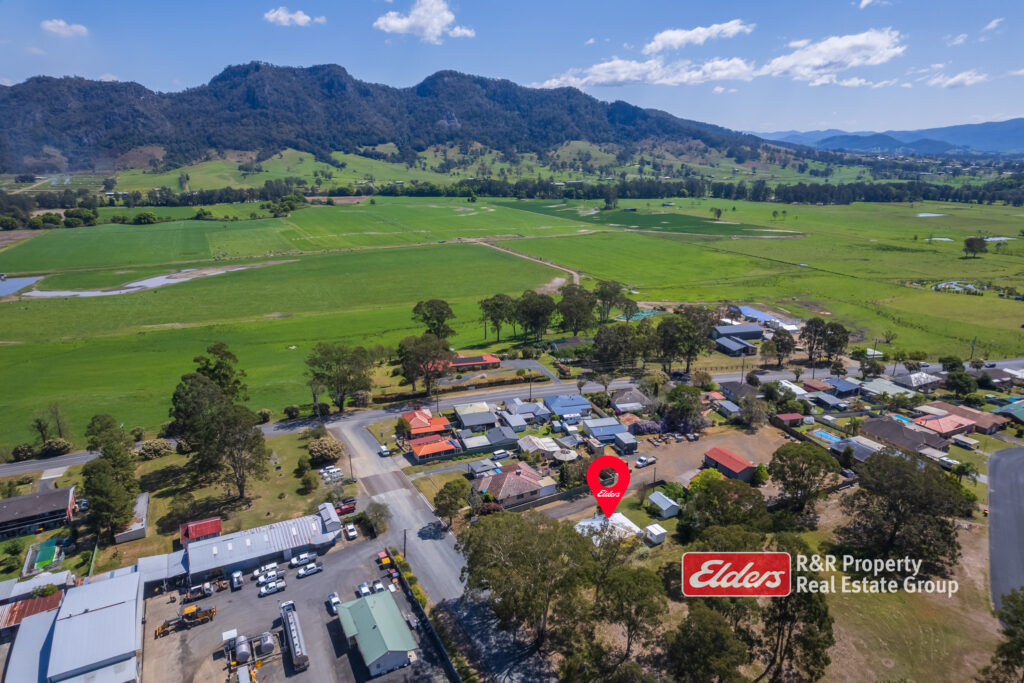 8 Oak Street, GLOUCESTER, NSW 2422 AUS