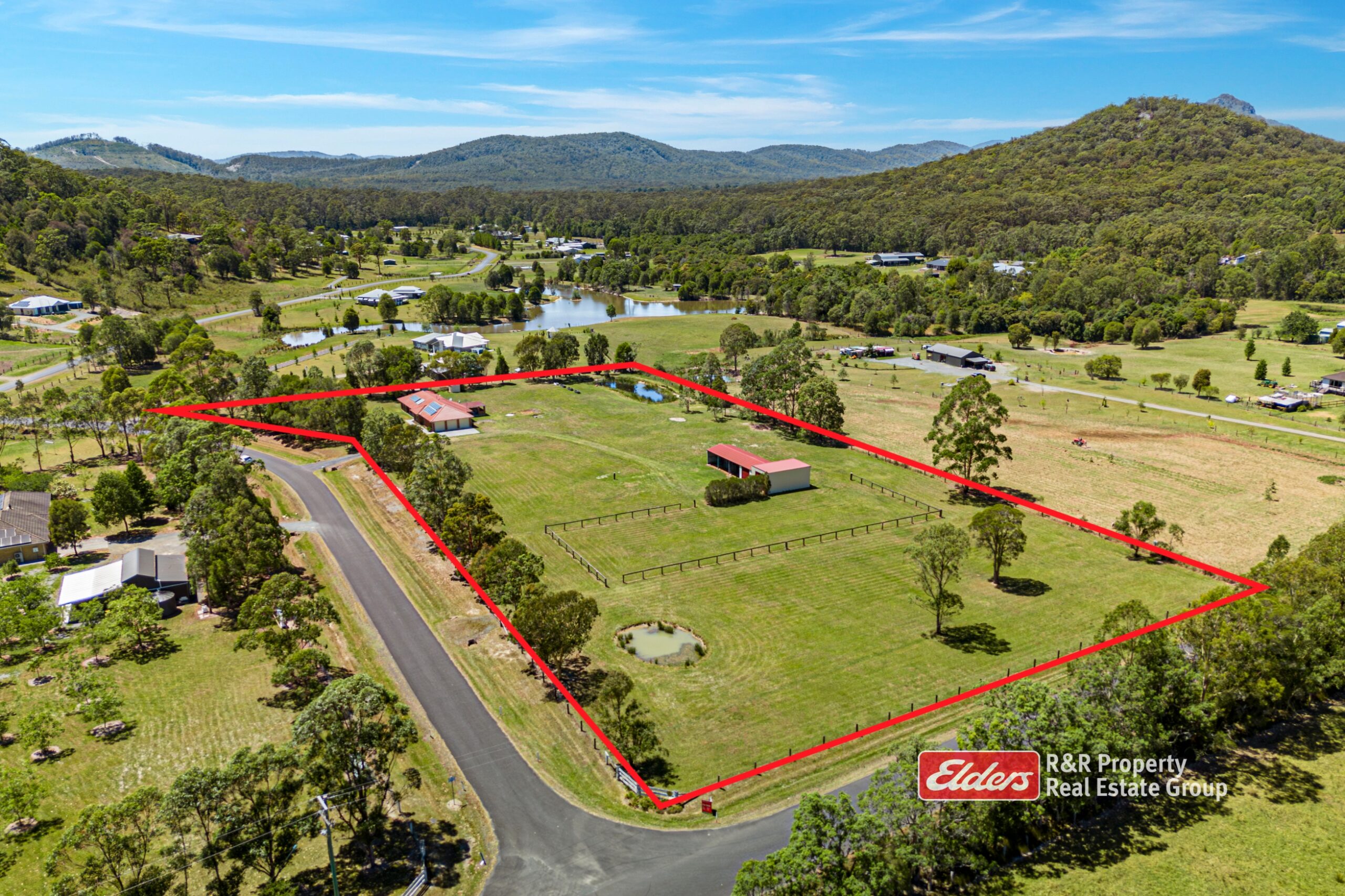 Properties Too R 4 Suncrest Close, BULAHDELAH NSW 2423 - Elders R and R Property