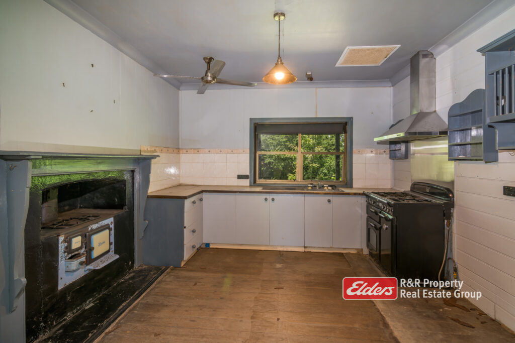 2286 The Bucketts Way, BOORAL, NSW 2425 AUS