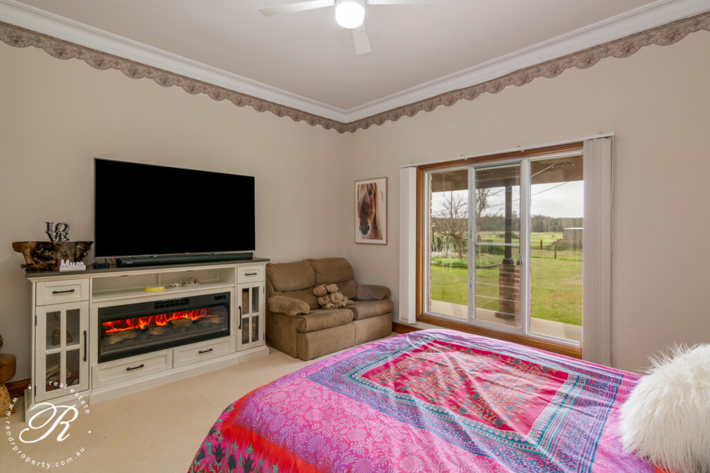 128 Cabbage Tree Road, WILLIAMTOWN, NSW 2318 AUS