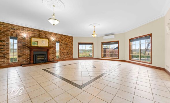 128 Cabbage Tree Road, WILLIAMTOWN, NSW 2318 AUS