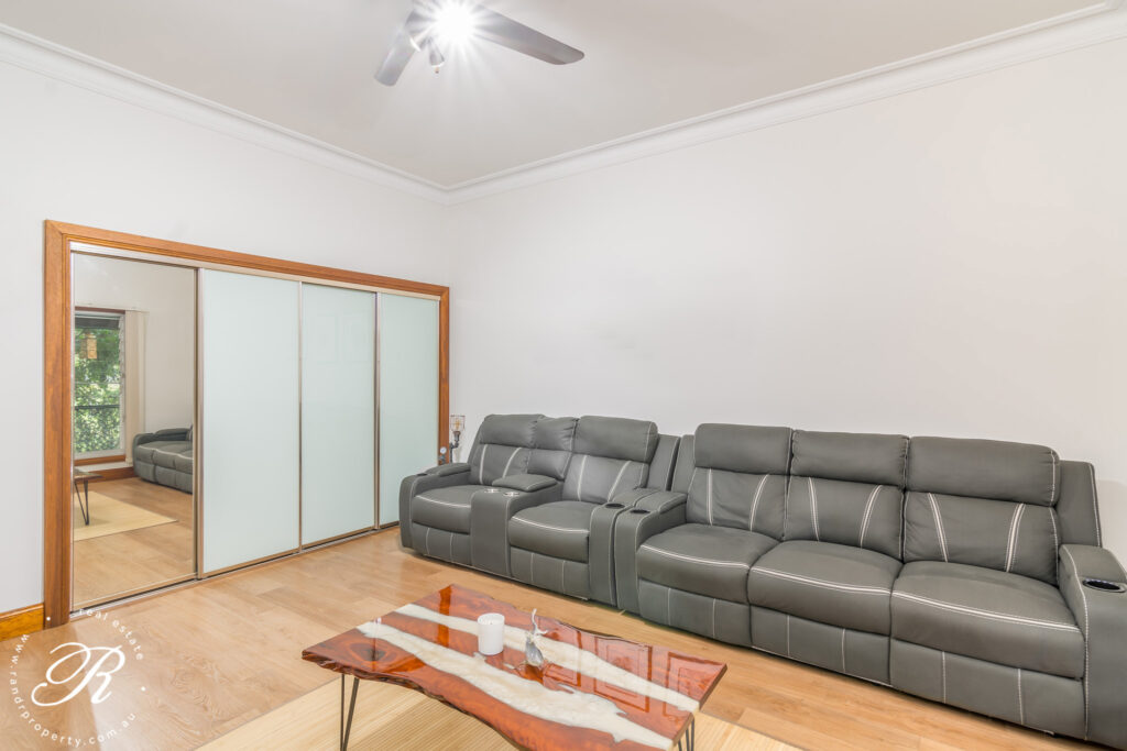 128 Cabbage Tree Road, WILLIAMTOWN, NSW 2318 AUS