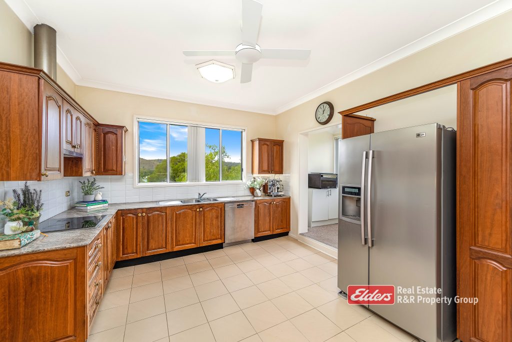 35 Dowling Street, DUNGOG, NSW 2420 AUS