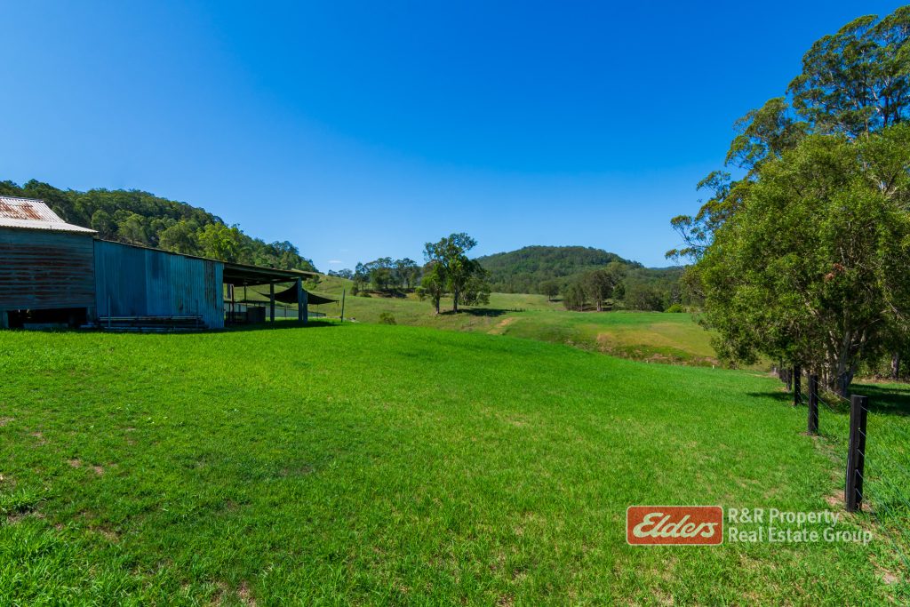 2 4 The Bucketts Way, STROUD ROAD, NSW 2415 AUS