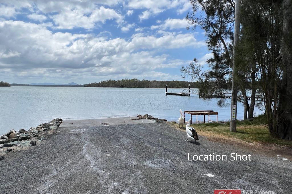 6 Yarran Place, COOMBA PARK, NSW 2428 AUS