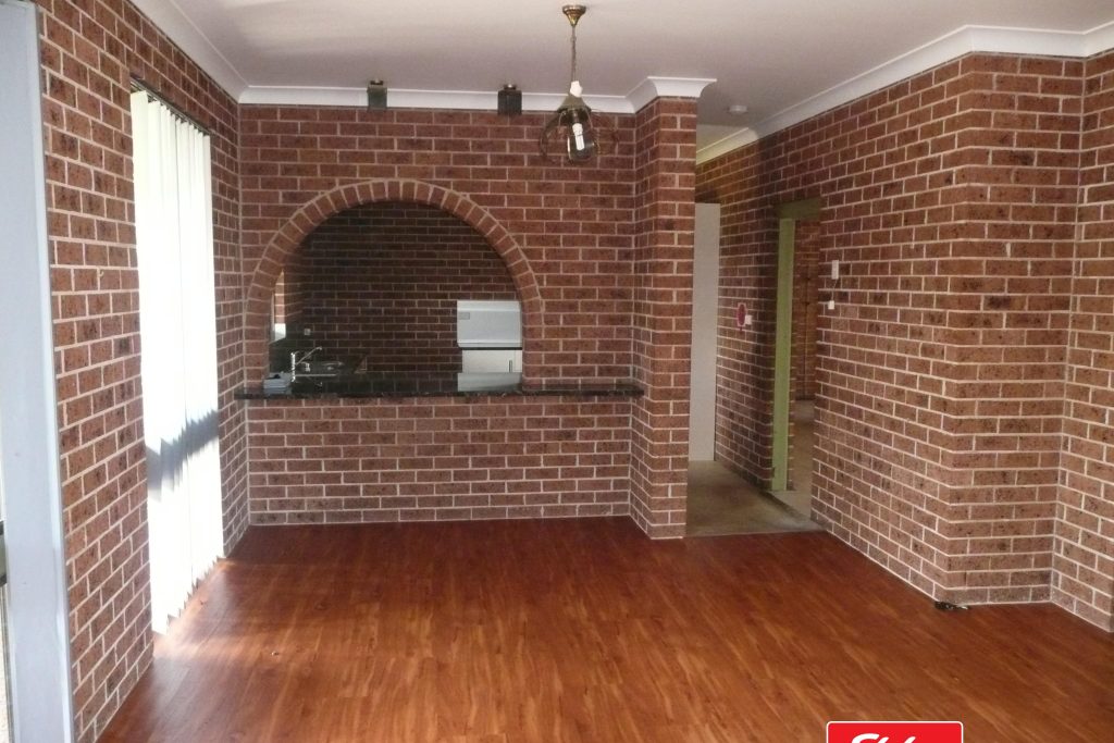 16 Dawson Crescent, GLOUCESTER, NSW 2422 AUS