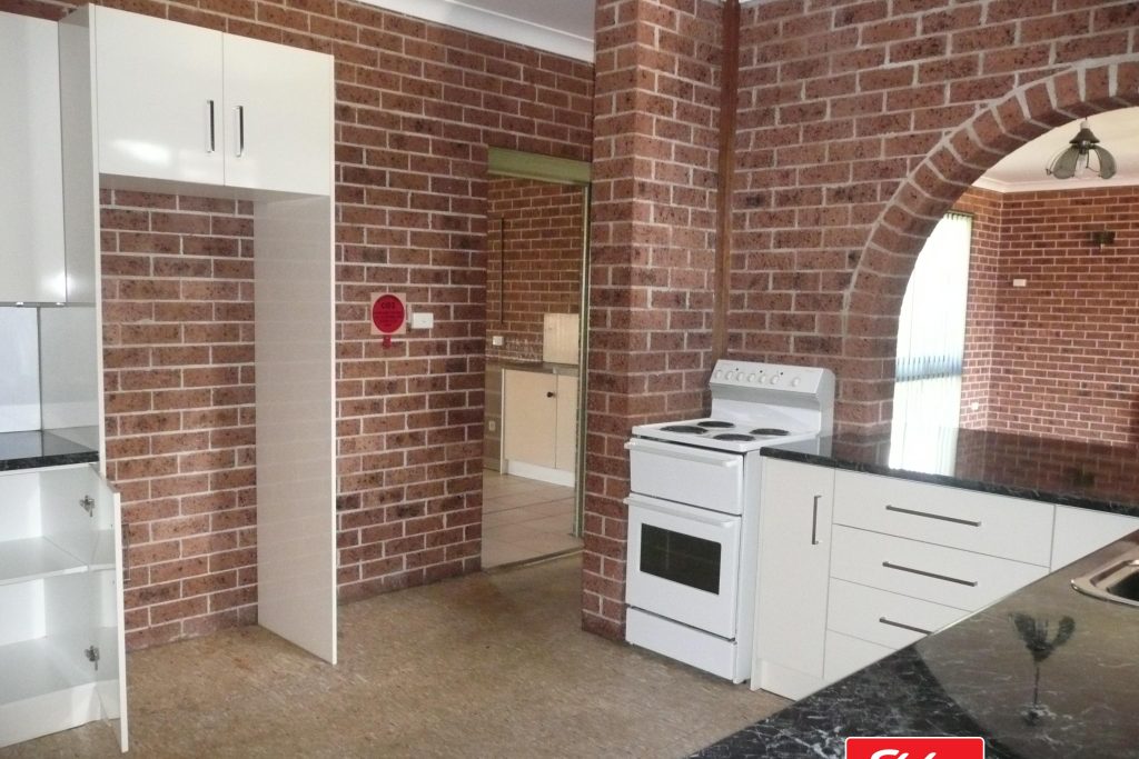 16 Dawson Crescent, GLOUCESTER, NSW 2422 AUS