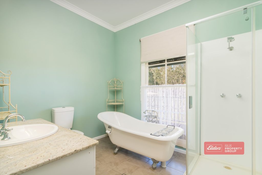 20 Squires Hill Road, BOOLAMBAYTE, NSW 2423 AUS