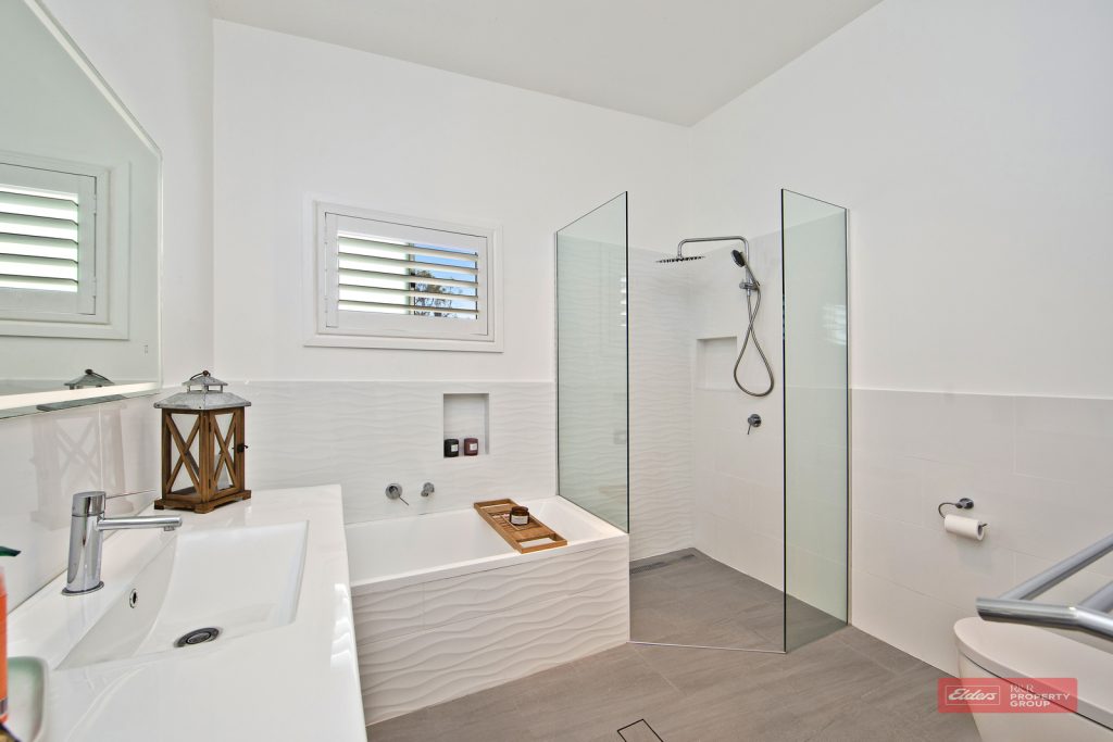 68 and 68a Holdom Road, KARUAH, NSW 2324 AUS