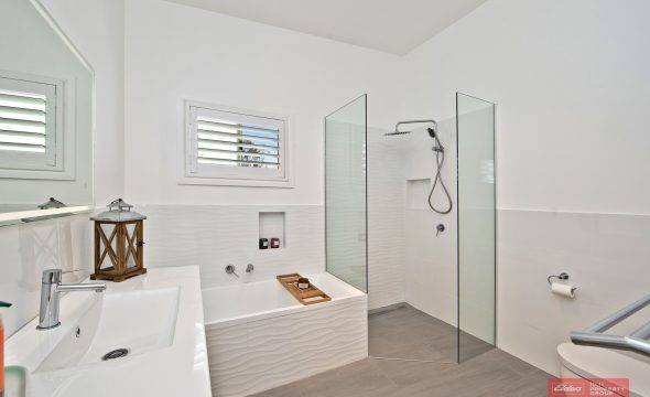 68 and 68a Holdom Road, KARUAH, NSW 2324 AUS